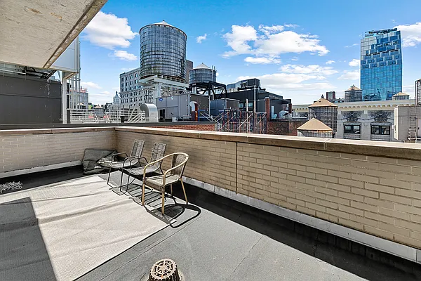 Rented by REAL New York | media 18