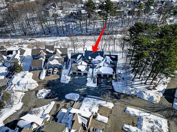 2nd image of 138 Spinnaker Way
