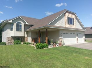 30286 Fox Run Rd, Stacy, MN 55079