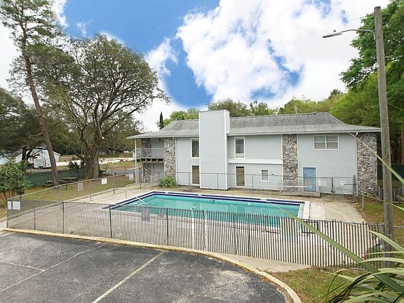 3rd image of 201 College Blvd E Unit 27