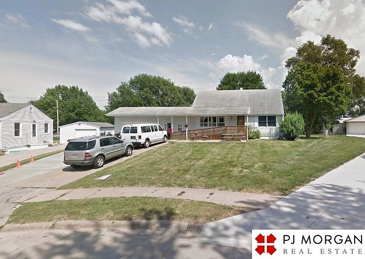 1st image of 4883 S 51st St