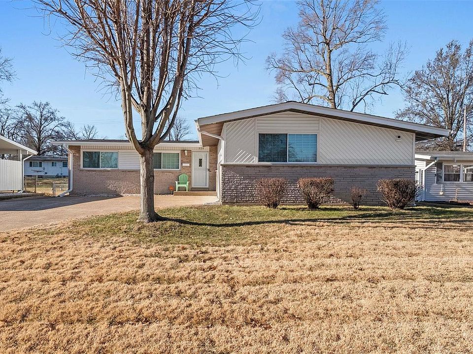 1st image of 850 Gonzaga Ln