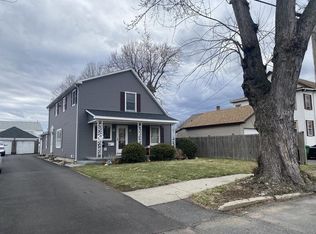 11 Christopher St, Chicopee, MA 01020