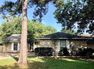 15315 Meadow Village Dr, Houston, TX 77095