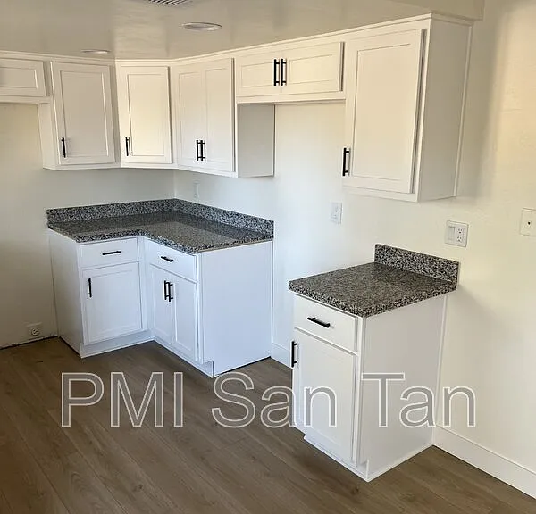 10 W Concorda Dr #104 — Photo 3
