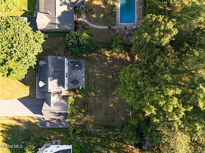 3rd image of 24 Westland Avenue