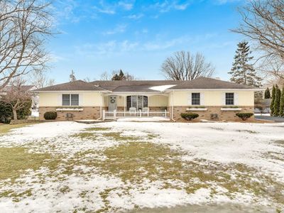 1953 Greenview St, Valparaiso, IN, 46383