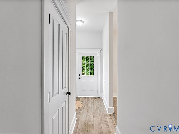 2nd image of 6632 Johnston St