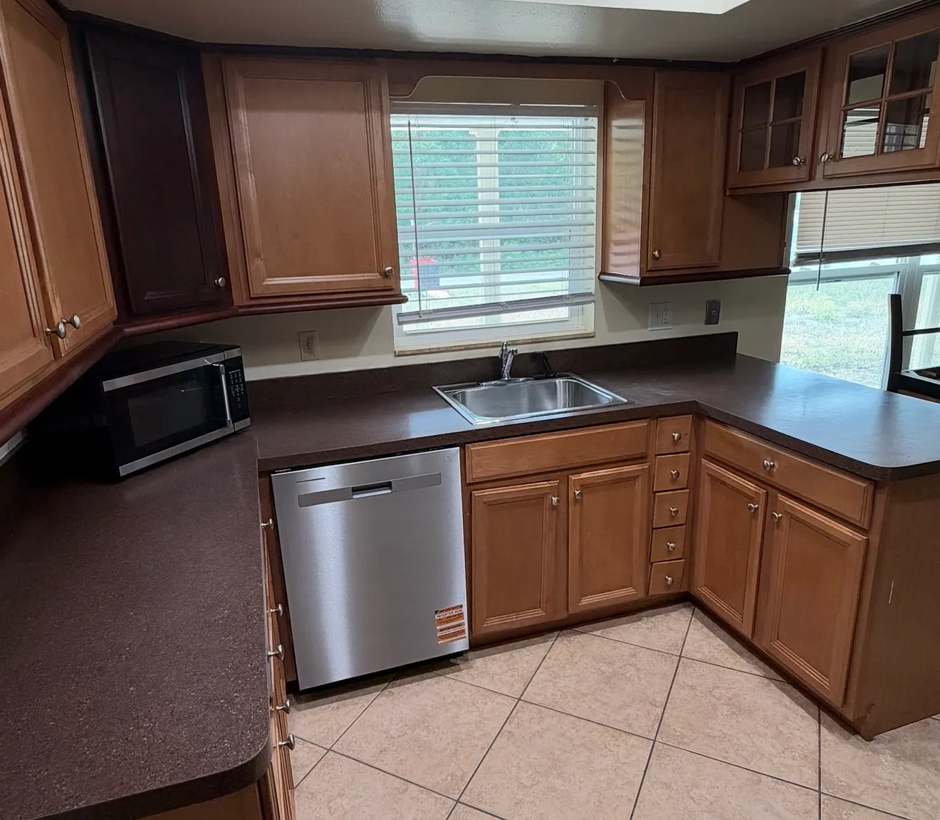 3 bed, 1486 sqft, $1,700 — Photo 3