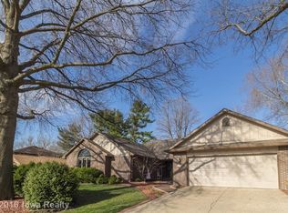 948 44th St, West Des Moines, IA 50265