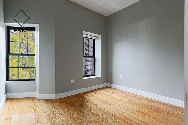 Rented by ERNY LLC | media 7