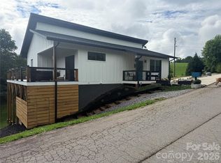 1 Little Oak Rd, Leicester, NC 28748