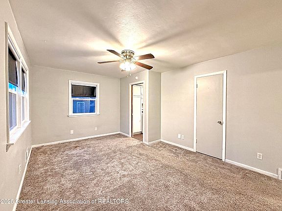 2nd image of 1319 Hillcrest St