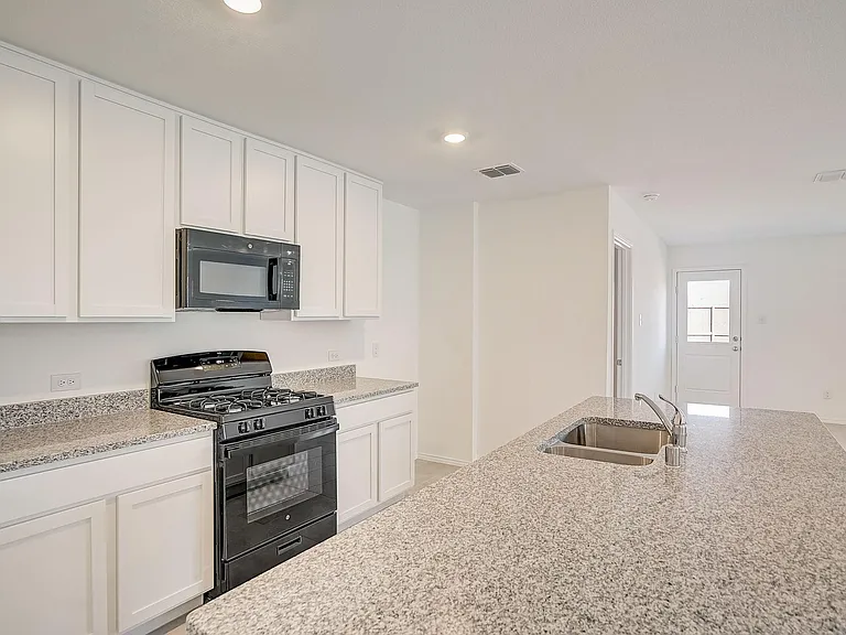 2817 Watchpoint Rd — Photo 14