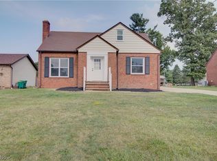 6969 Broadview Rd, Seven Hills, OH 44131