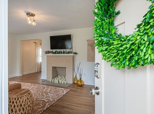 335 Ridgeview Dr, Clinton, TN 37716