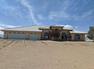 10432 Trinidad Rd, Phelan, CA 92371