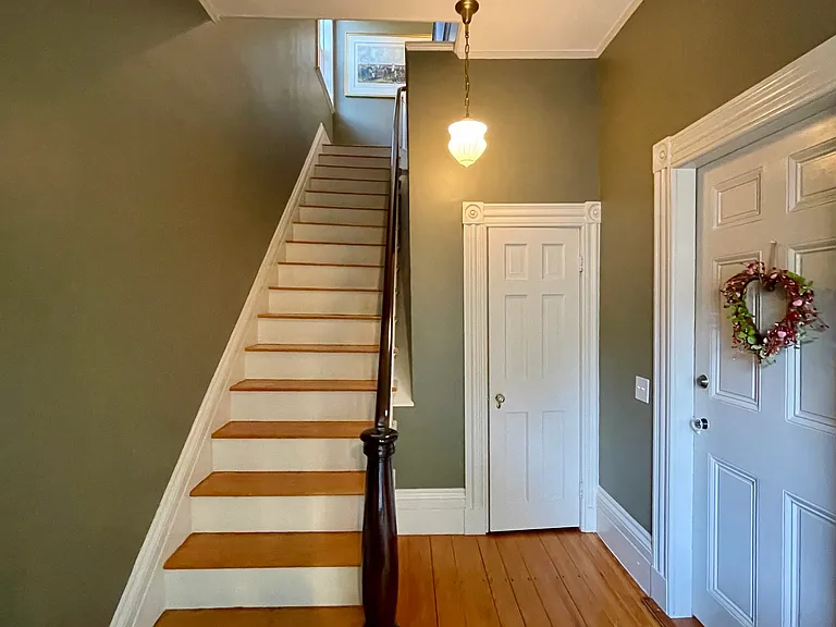 24 Chestnut St #2 — Photo 5