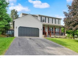211 Mill Spring Rd, Womelsdorf, PA 19567