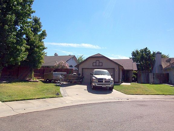 3rd image of 8996 Flinton Ct