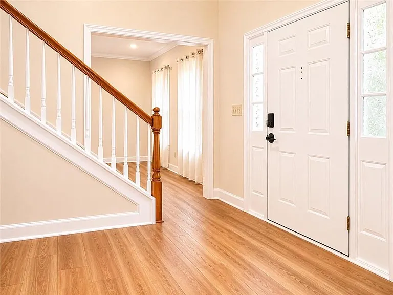 1630 Green Oak Cir — Photo 3