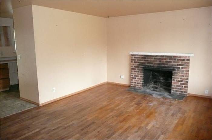 2nd image of 151 S 124th St