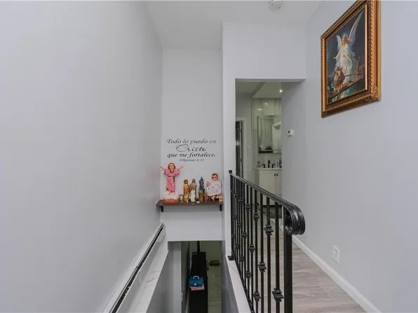 2612 Harway Avenue image 15 of 32