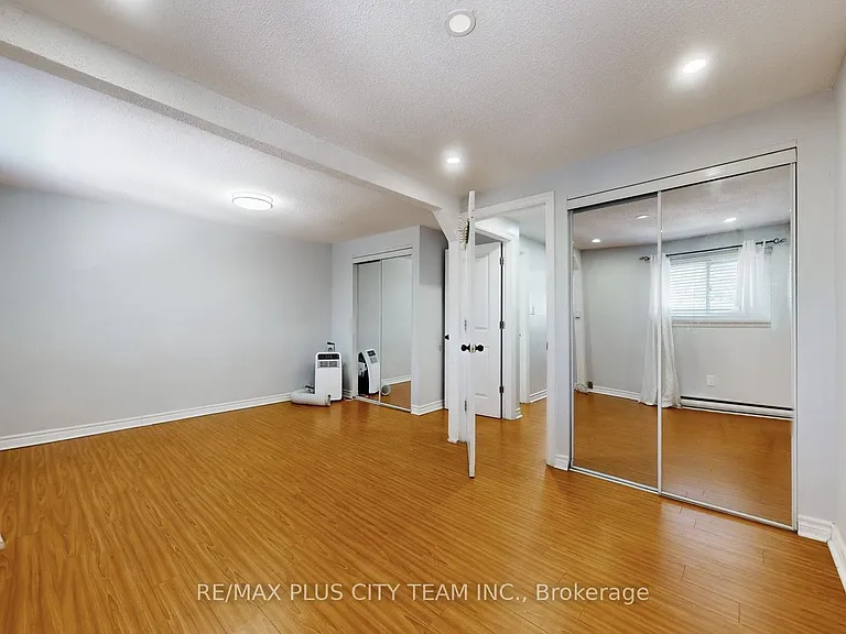 50 Darras Ct — Photo 15