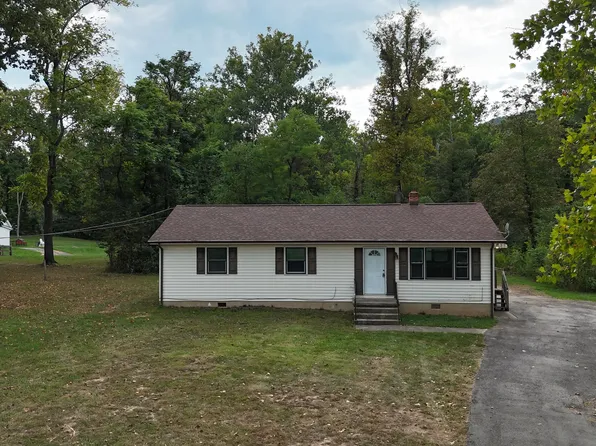 4056 Bendemeer Rd, Salem, VA 24153