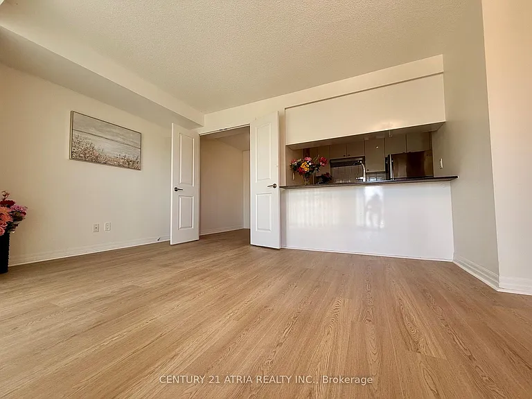 275 Yorkland Rd #303 — Photo 21