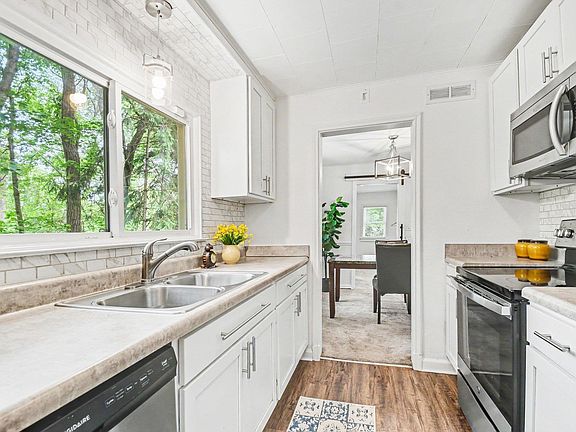 2nd image of 1730 Kessler Blvd
