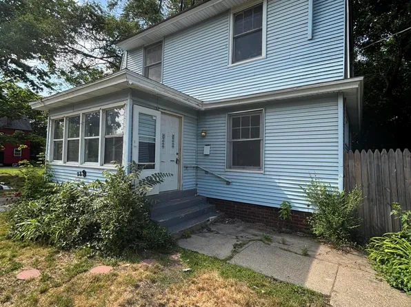 229 Montgomery St SE, Grand Rapids, MI 49507