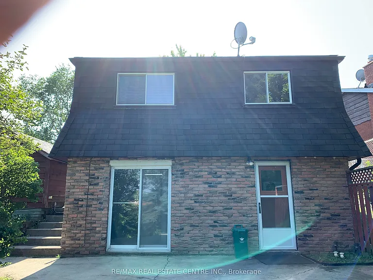 14 Sandsprings Cres — Photo 30