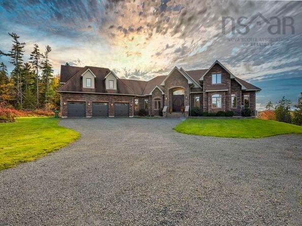 142 Piggott Ave, Fall River, NS B2T 1S6