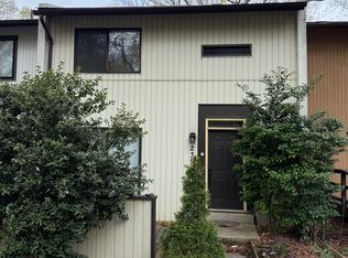 2350 Antiqua Ct, Reston, VA 20191