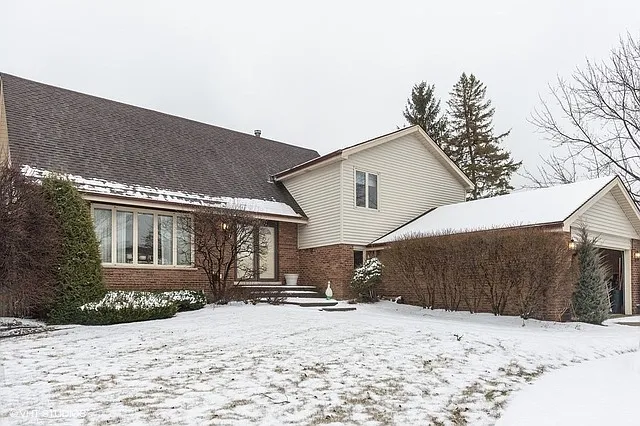 15405 Camelia Ln photo 1