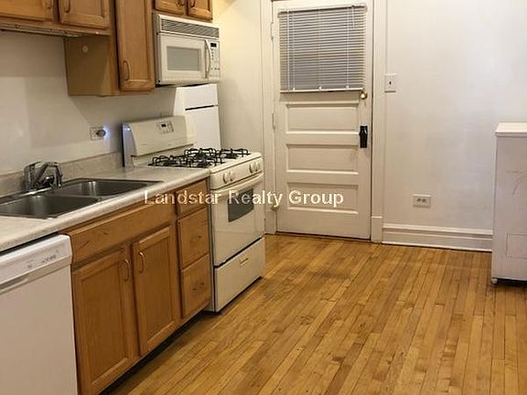 3rd image of 6141 N Meade Ave #1