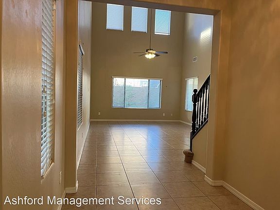 3rd image of 2036 W Monte Cristo Ave