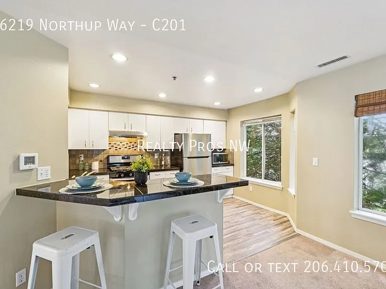16219 Northup Way #C201 — Photo 3