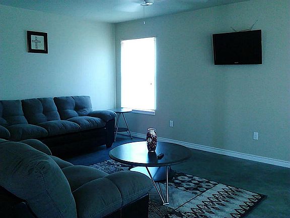 3rd image of 1008 W Toledo St
