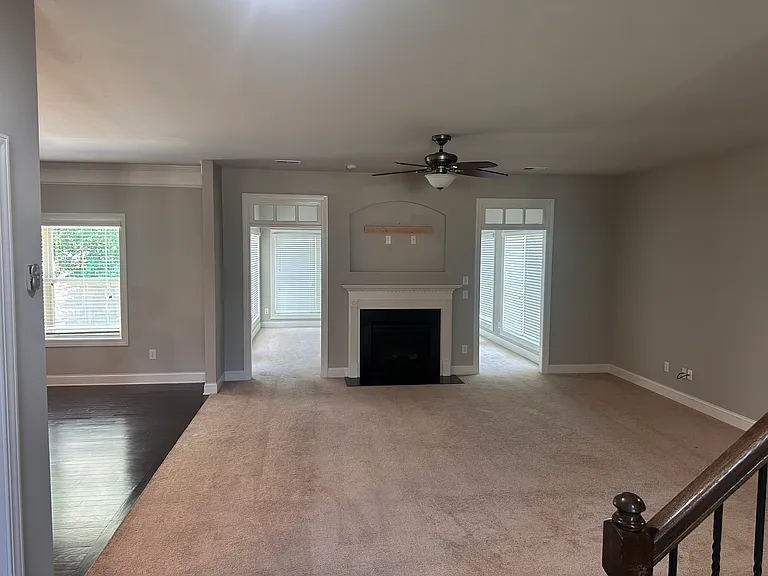 1185 Ashland Dr — Photo 7