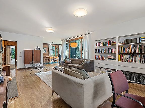 4th image of 5998 Palisade Ave