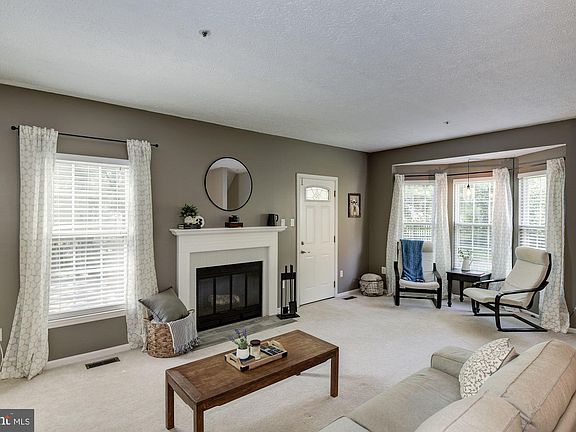 5th image of 20560 Lowfield Dr