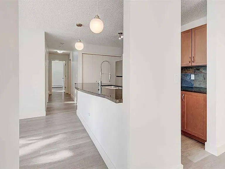 101 Village Hts SW #1 — Photo 14