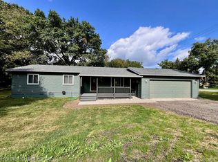 2895 Campers Dr, Highland, MI 48356