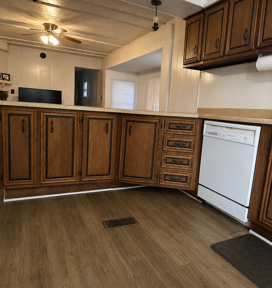 2 bed, 1000 sqft, $995 — Photo 3