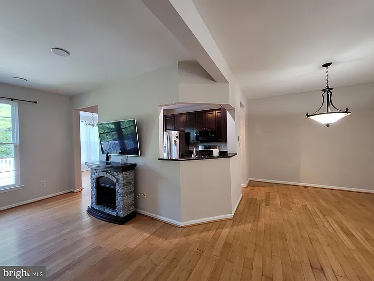 10 Bridle Ct — Photo 9