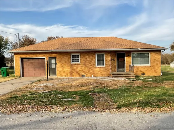 104 W Lee St, Butler, MO 64730