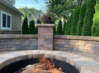 2134 Manchester Rd, Birmingham, MI 48009