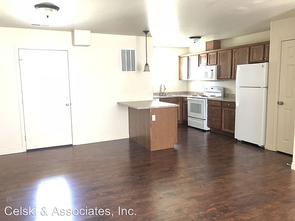 3rd image of 1923 S Vancouver St APT A230